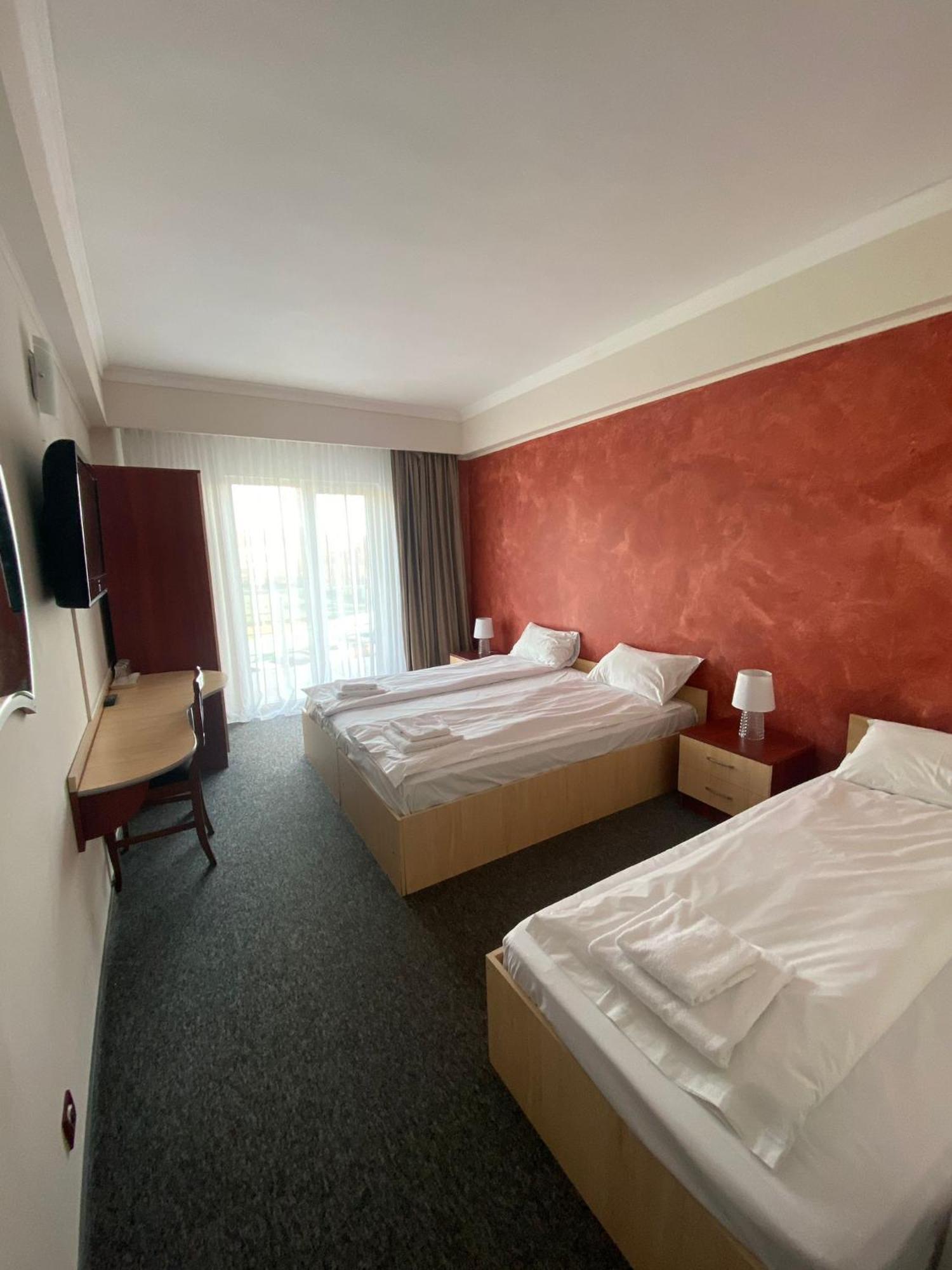 Hotel Stadion Oradea Luaran gambar