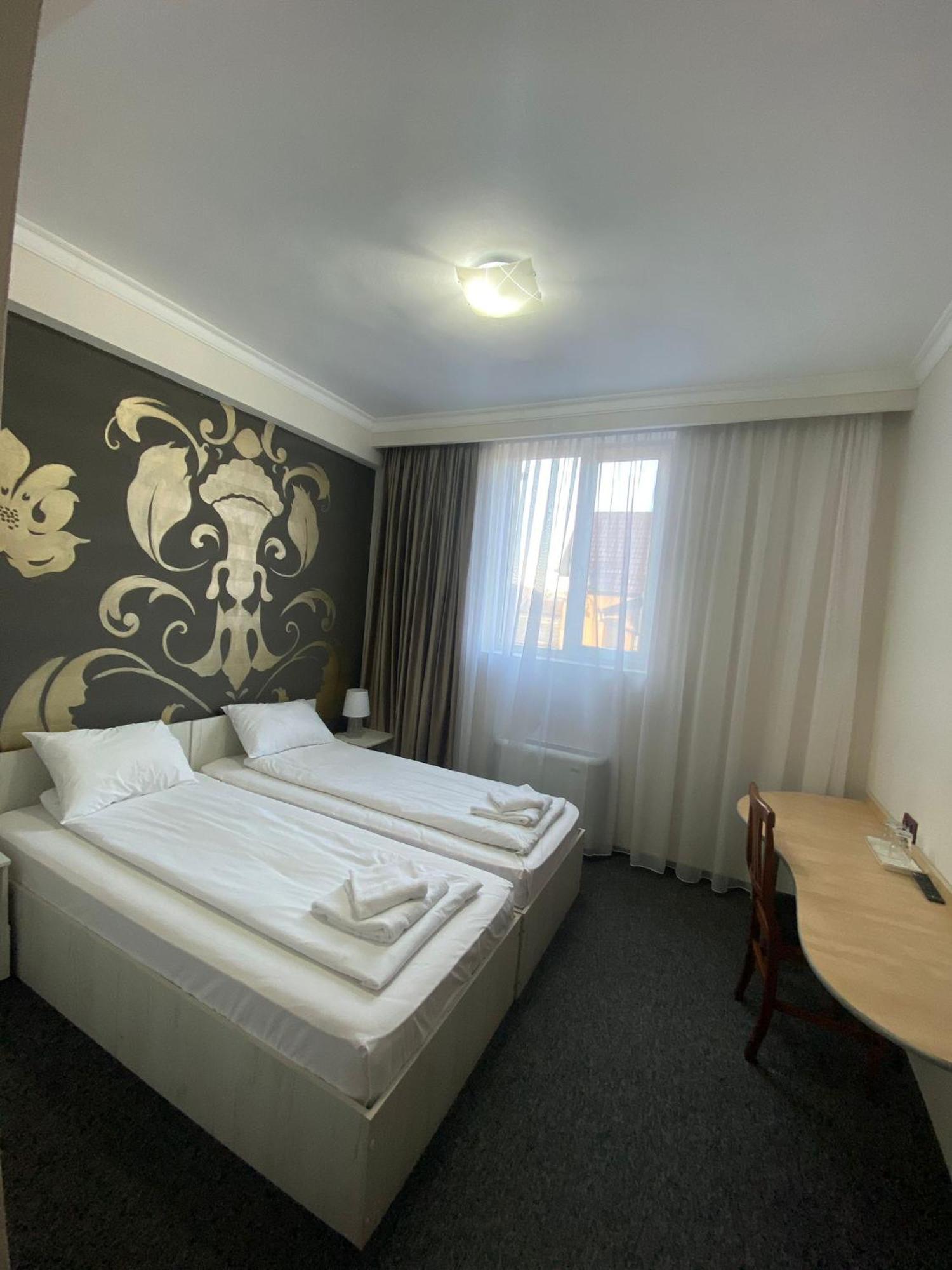 Hotel Stadion Oradea Luaran gambar