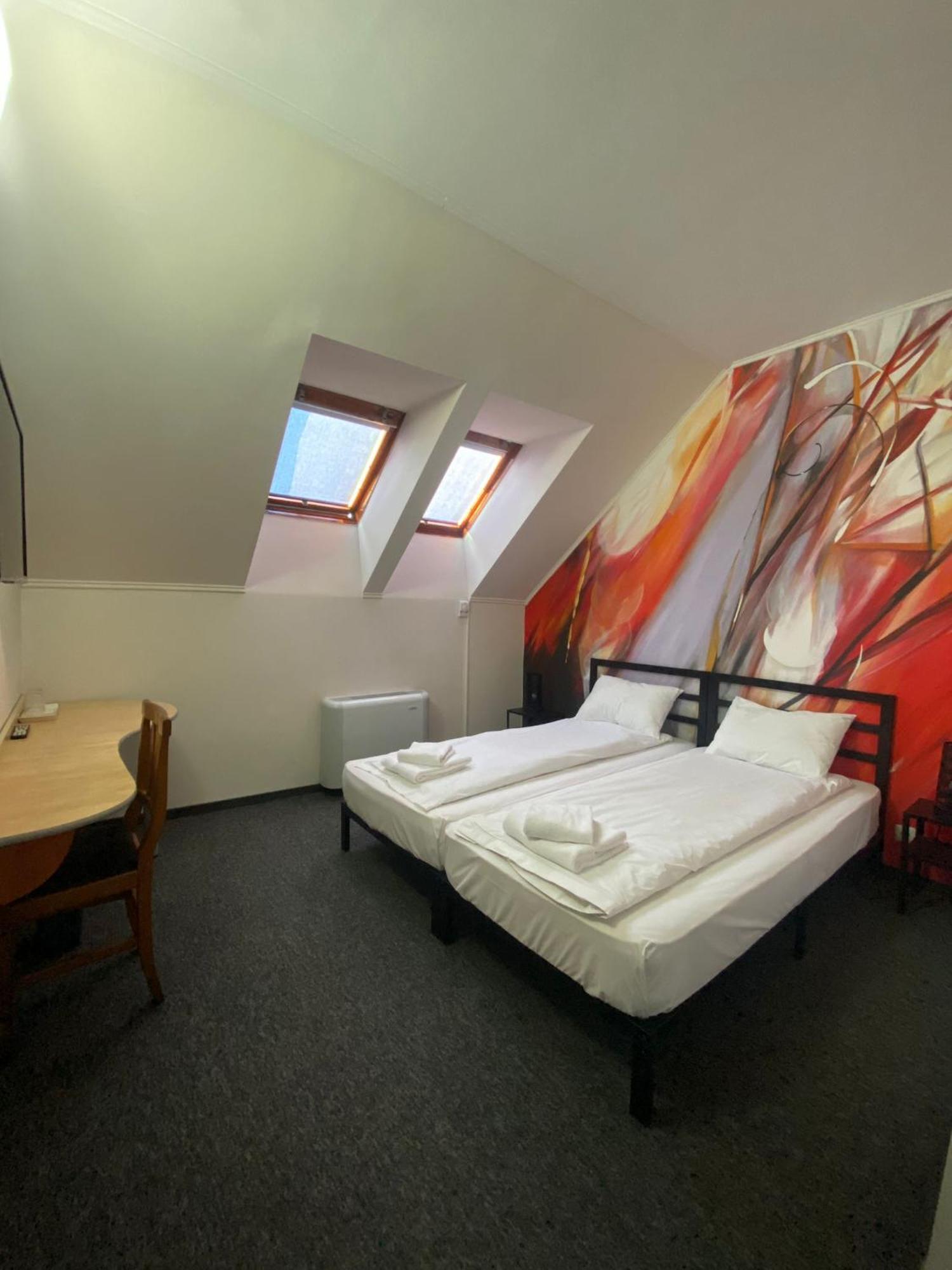 Hotel Stadion Oradea Luaran gambar